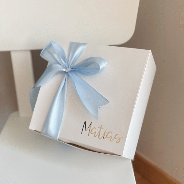 13 caja de regalo para recien nacido personalizada