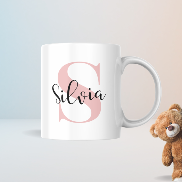 Taza inicial con nombre
